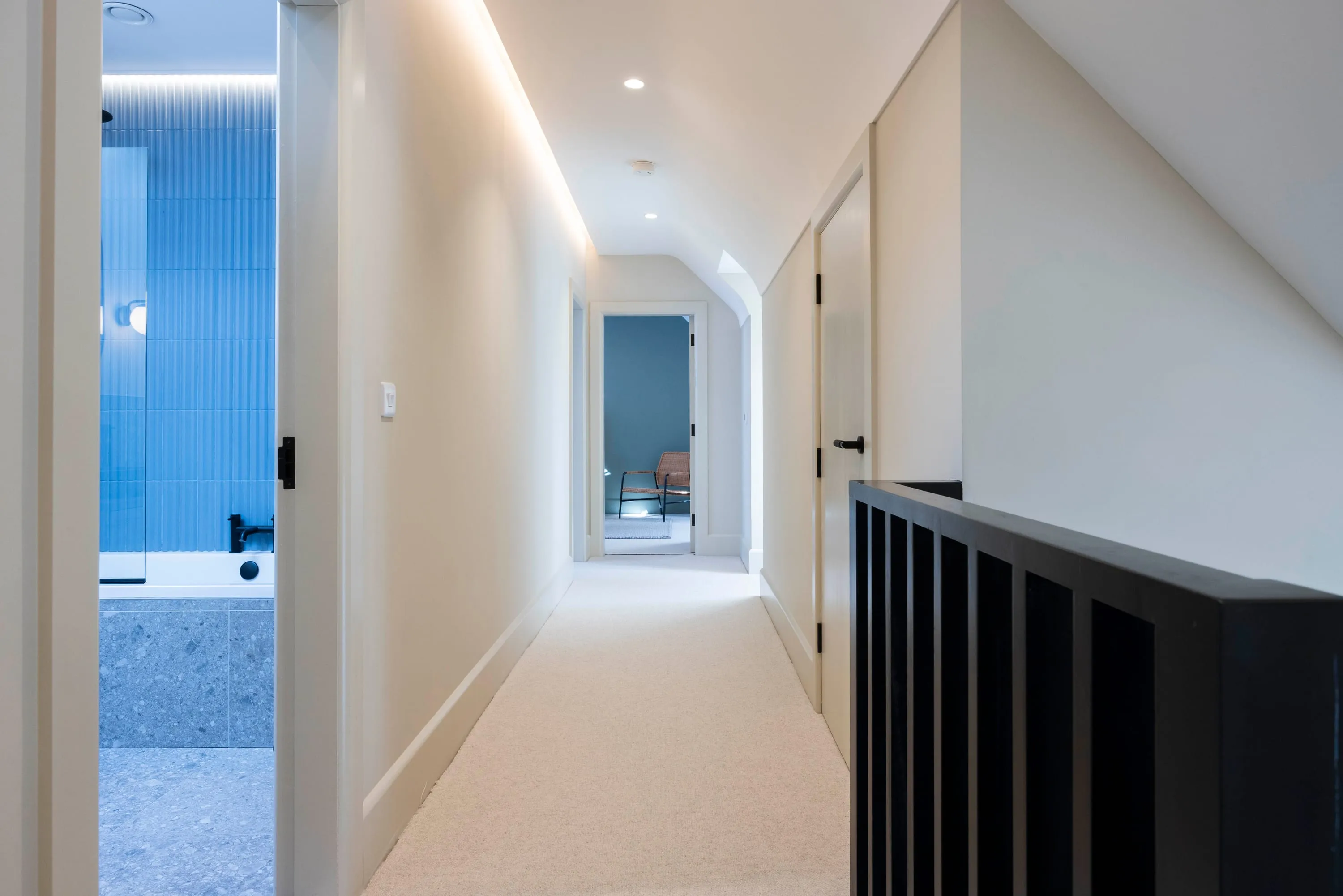 Landing corridor to the bedrooms